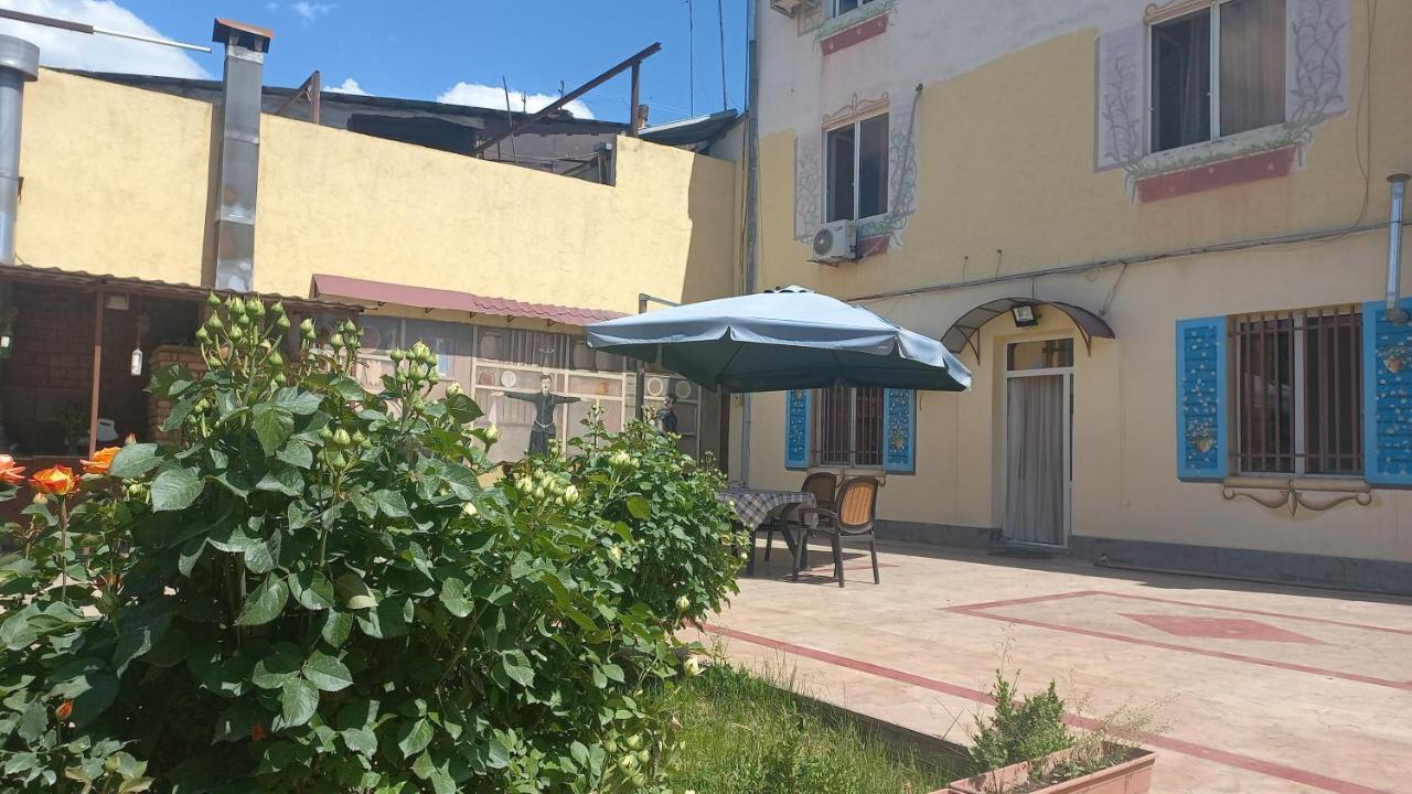 Bonjour Guest House Erevan Exterior foto