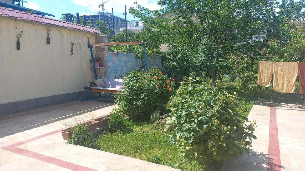 Bonjour Guest House Erevan Exterior foto