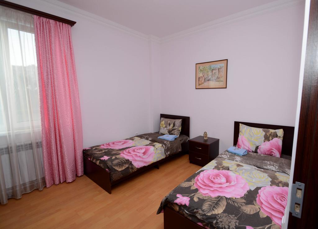 Bonjour Guest House Erevan Exterior foto