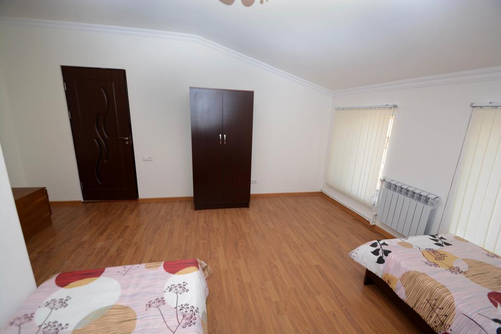 Bonjour Guest House Erevan Exterior foto