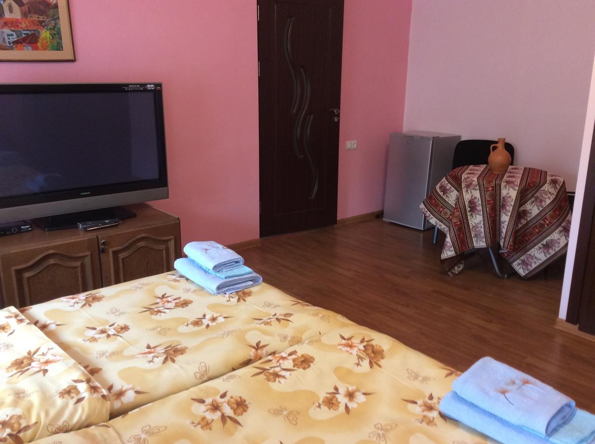 Bonjour Guest House Erevan Exterior foto
